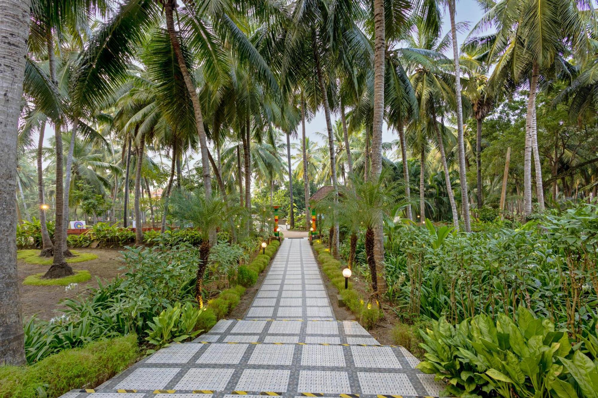 Sterling Palavelli Godavari Hotel Rāzole Exterior foto